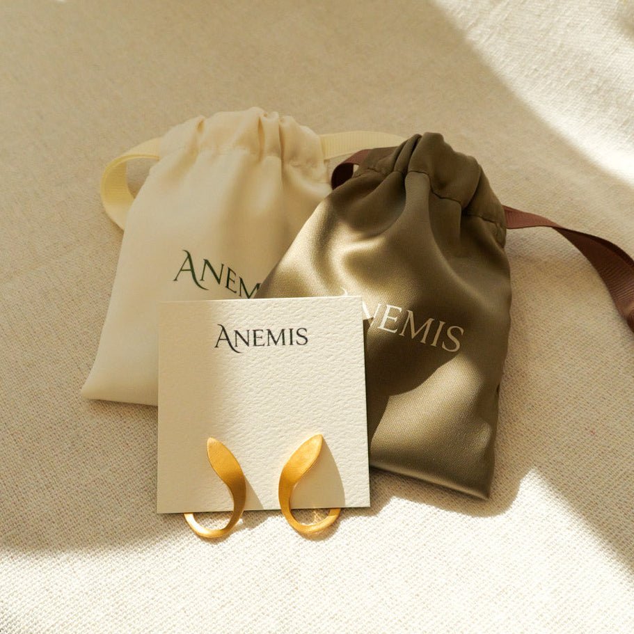Kyma Gold Earrings - Anemis